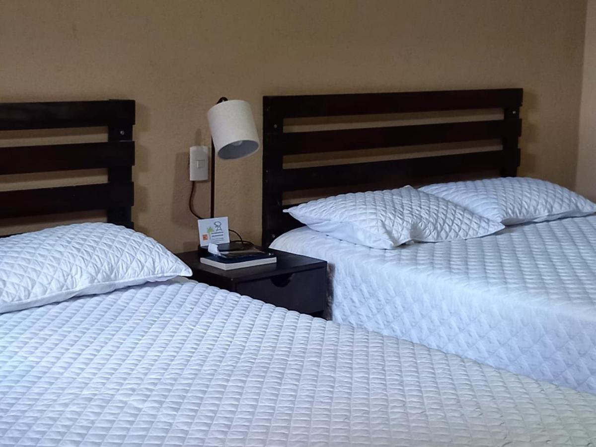 Euro Hostal Guatemala-Stad Buitenkant foto