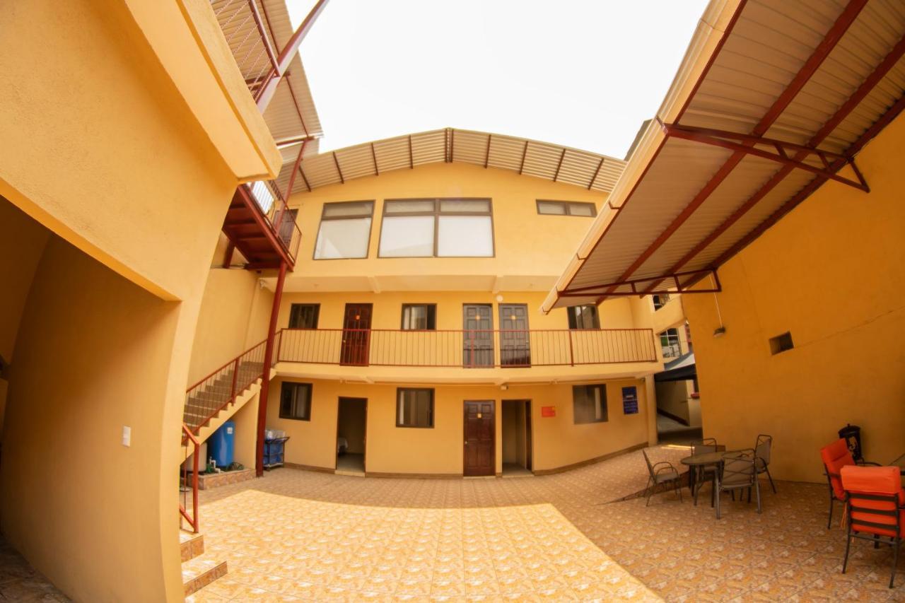 Euro Hostal Guatemala-Stad Buitenkant foto
