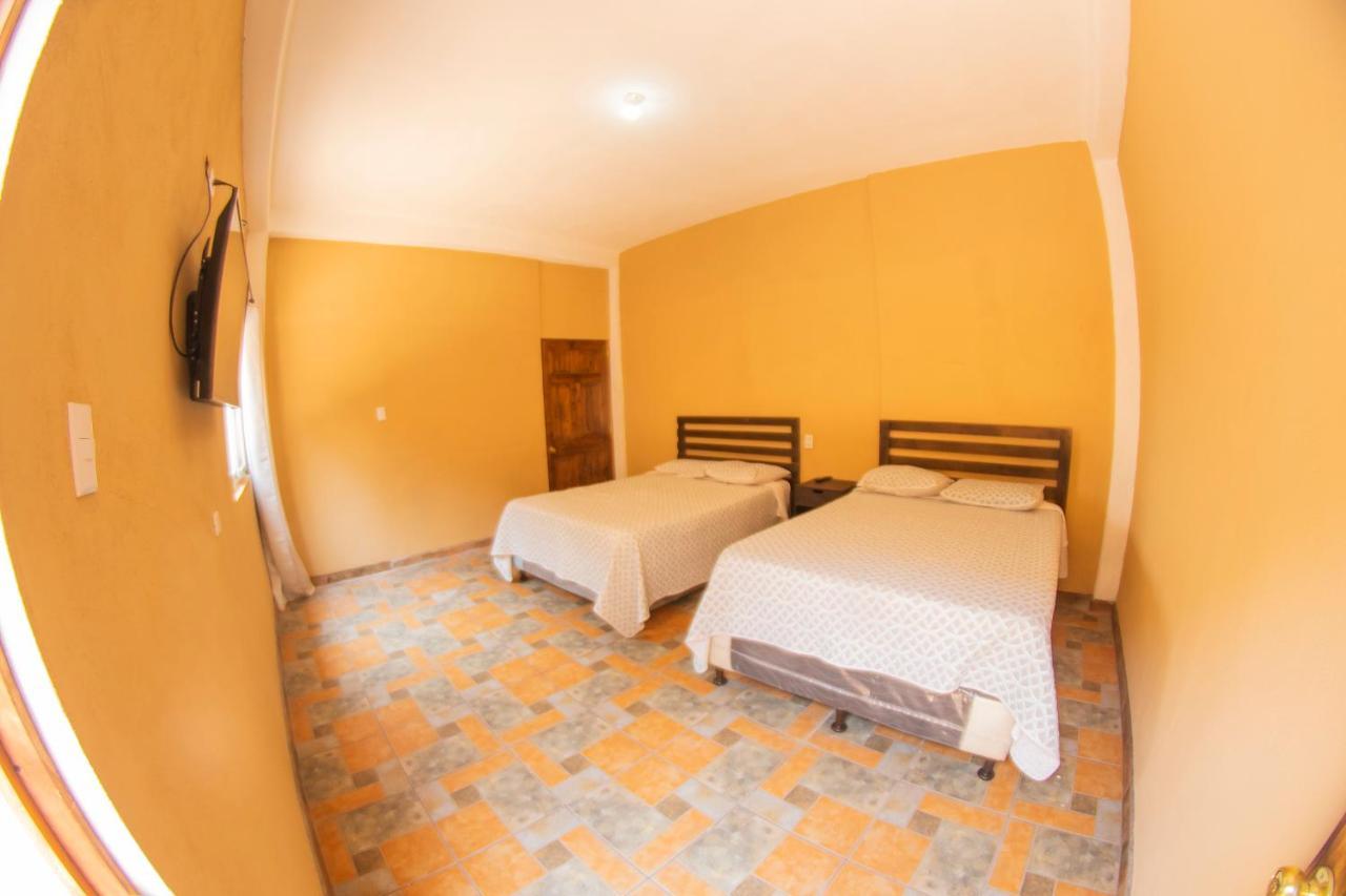 Euro Hostal Guatemala-Stad Buitenkant foto