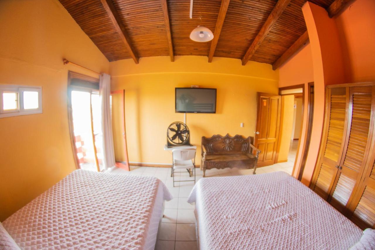 Euro Hostal Guatemala-Stad Buitenkant foto