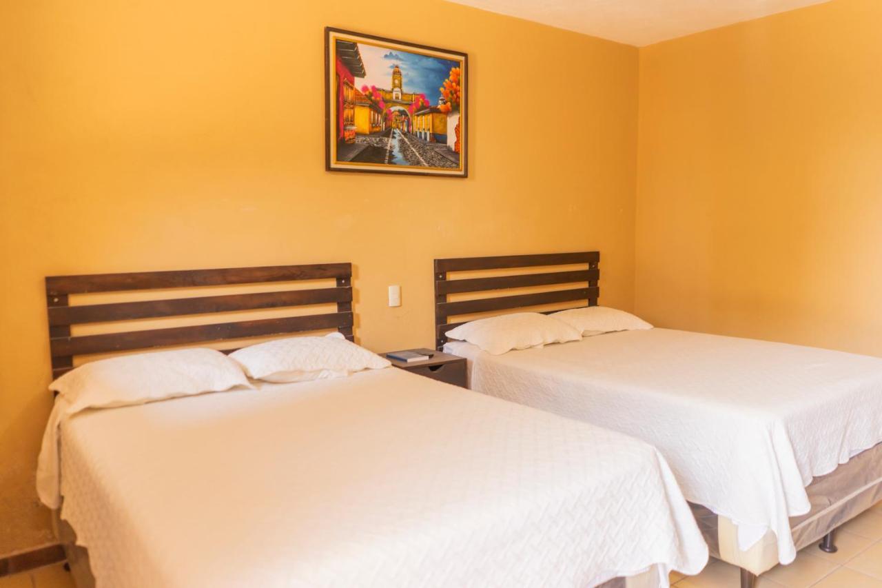 Euro Hostal Guatemala-Stad Buitenkant foto