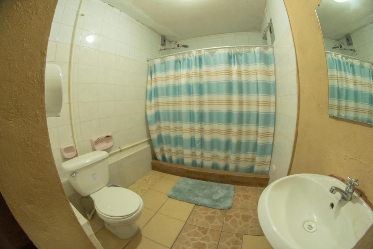 Euro Hostal Guatemala-Stad Buitenkant foto