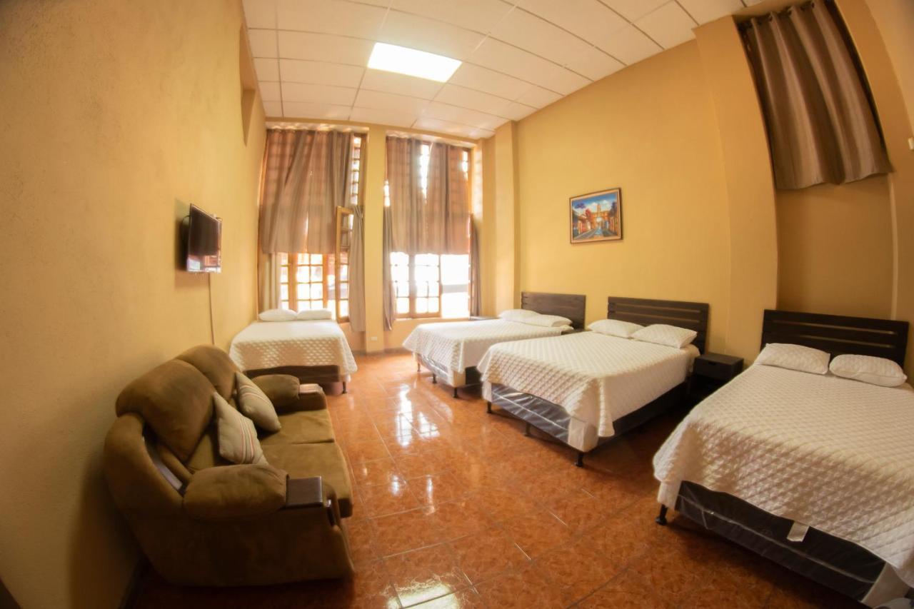 Euro Hostal Guatemala-Stad Buitenkant foto
