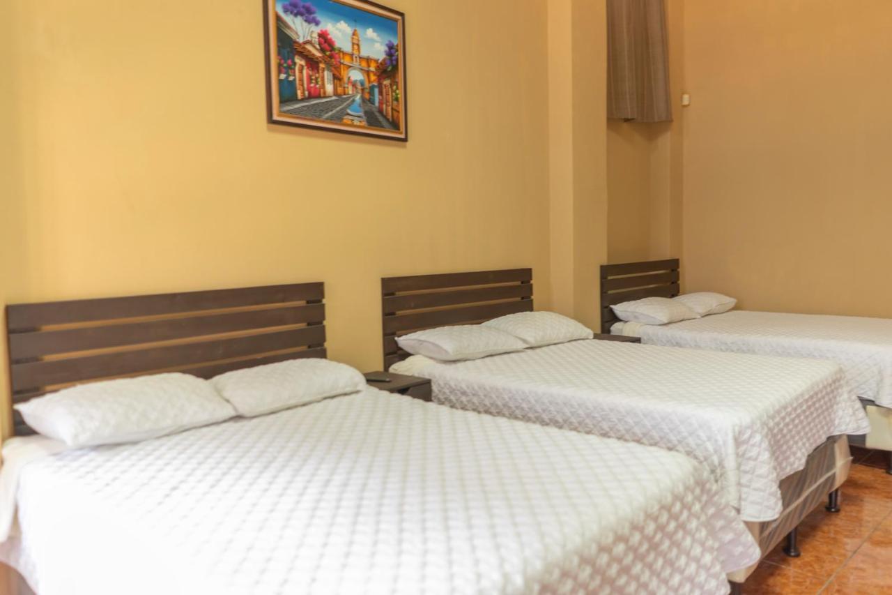 Euro Hostal Guatemala-Stad Buitenkant foto